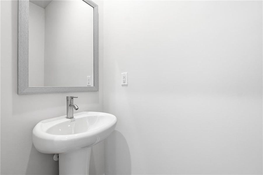 Close-up of interior finishes inside a home in Carolina, Palmetto (Image 14).