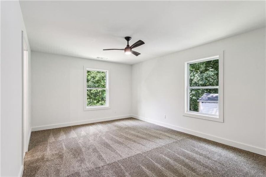 Spacious, unfurnished interior of a new home in , Atlanta (Image 23).