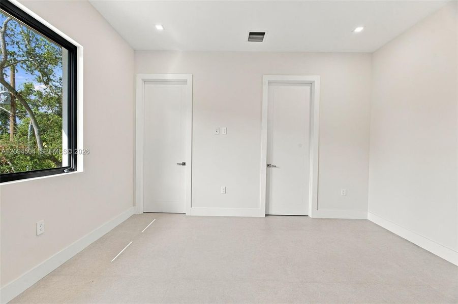 Spacious, unfurnished interior of a new home in , South Miami (Image 73).