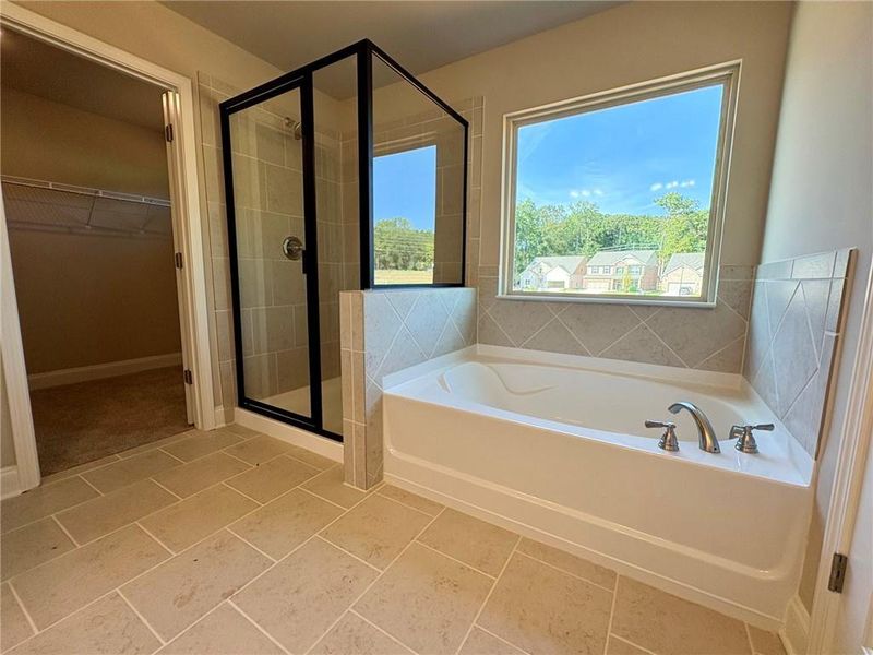 Furnished interior view inside a new home in , Grayson (Image 8).