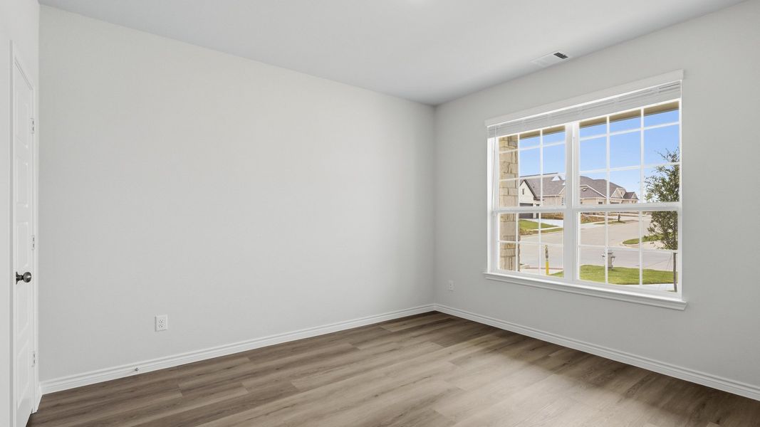 Secondary bedroom