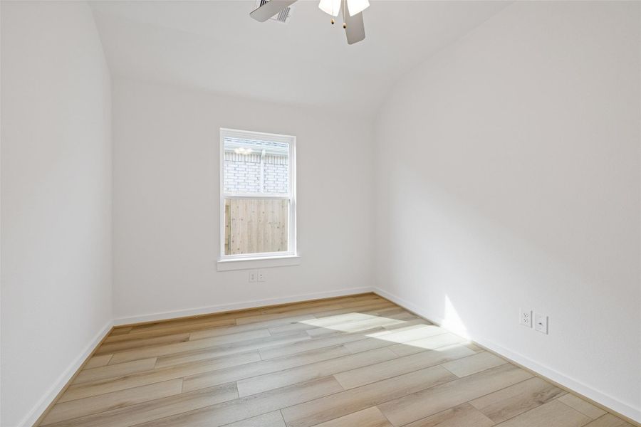 Spacious, unfurnished interior of a new home in Sunterra, Katy (Image 26). Spacious, unfurnished interior of a new home in Sunterra, Katy (Image 26).