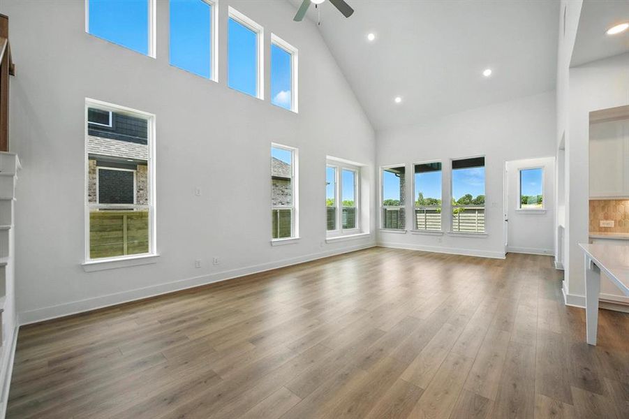 Spacious, unfurnished interior of a new home in Treeline, Justin (Image 22).