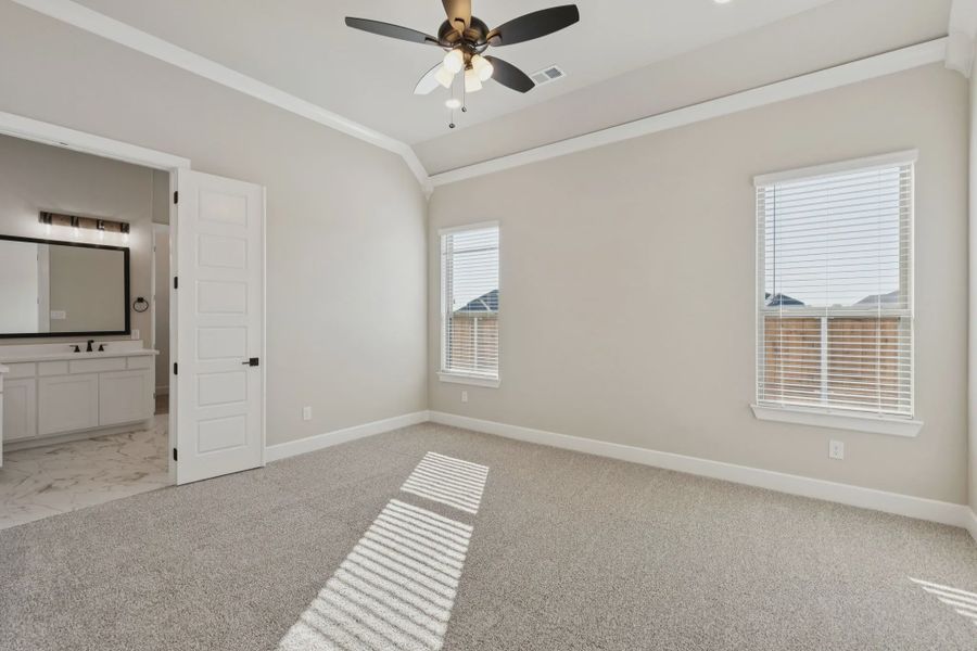 Representative unfurnished interior of a home built from the Windcrest by Chesmar Homes in Talia, Mesquite (Image 16).