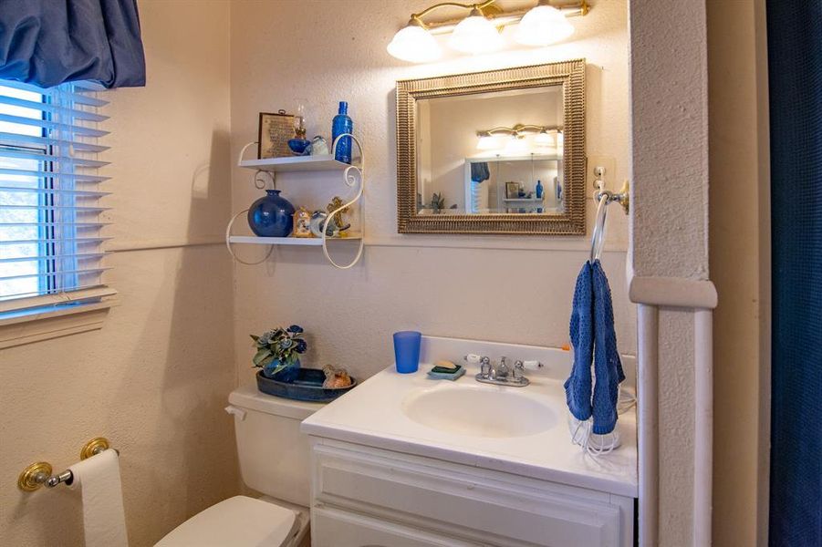 Furnished interior view inside a new home in , Brownwood (Image 22).