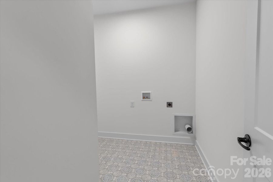 Spacious, unfurnished interior of a new home in , Troutman (Image 26).