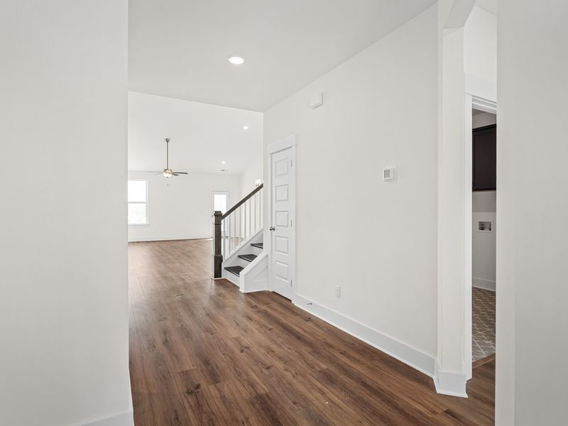 Spacious, unfurnished interior of a new home in Woods Crossing, Gallatin (Image 23).