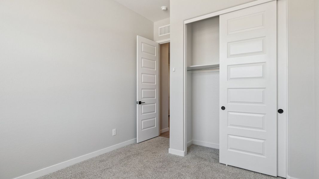 Spacious, unfurnished interior of a new home in Upper Canyon, Phoenix (Image 37).