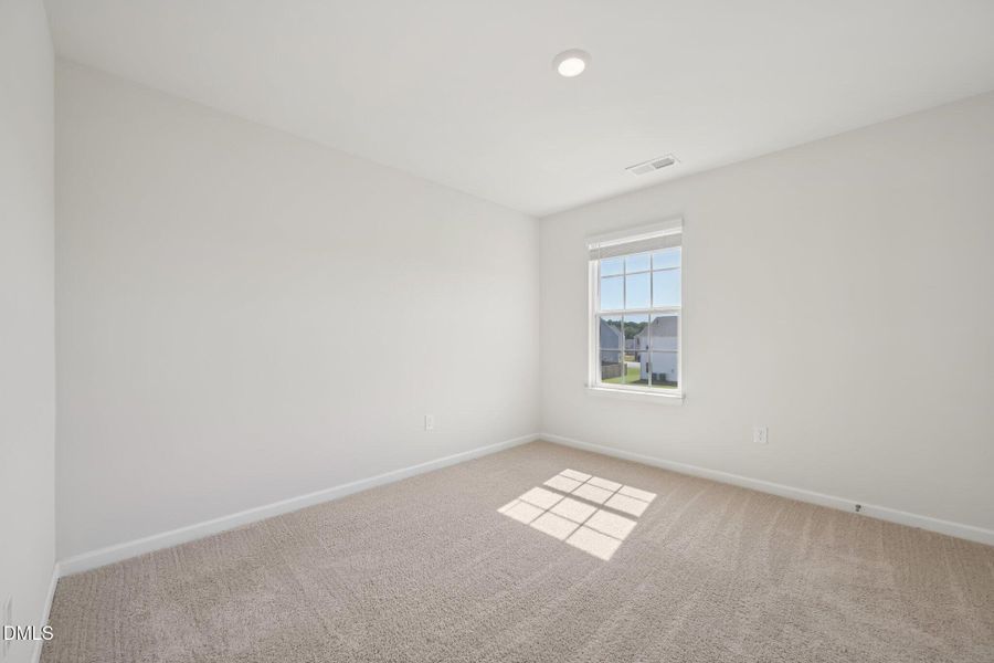 Bedroom 1 upstaris-Blue Aspen Dr-S2009-0