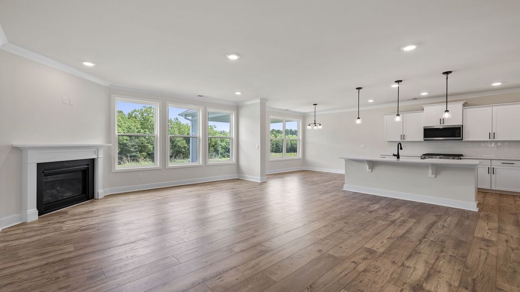 Spacious, unfurnished interior of a new home in Sunset Summits, Spartanburg (Image 20). Spacious, unfurnished interior of a new home in Sunset Summits, Spartanburg (Image 20).