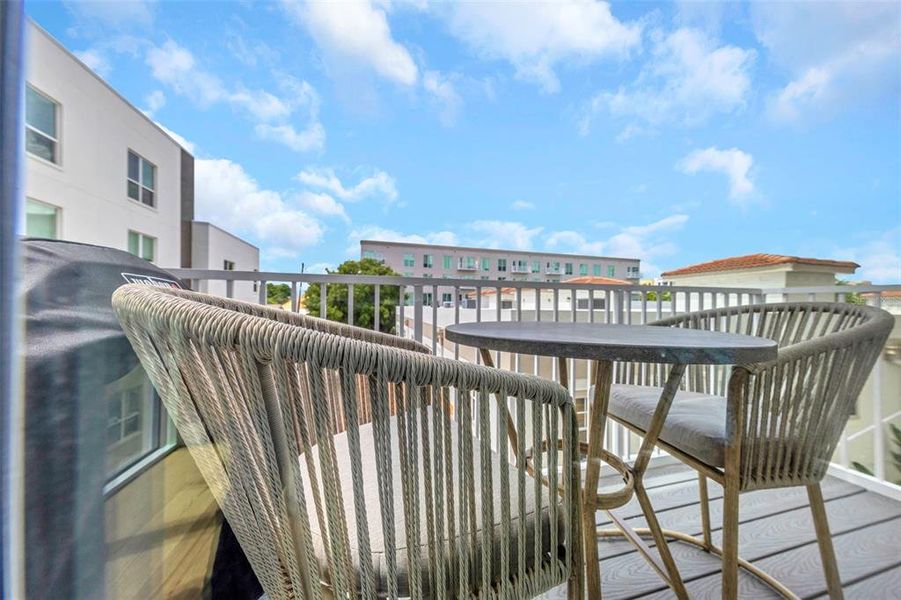 Exterior details and patio area of a home in Castille Urbana, St. Petersburg (Image 25).