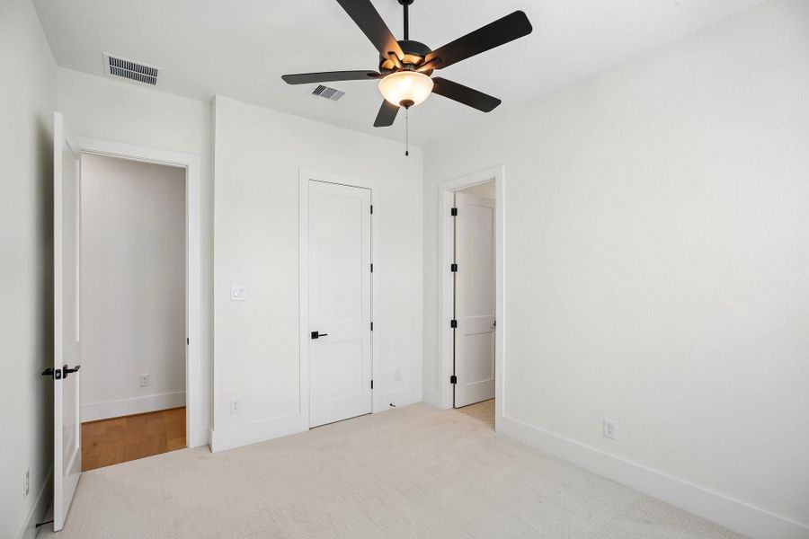 Spacious, unfurnished interior of a new home in Homestead Hill, New Waverly (Image 27).