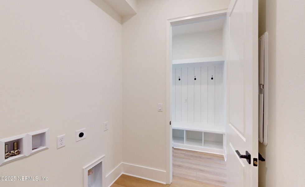 Image 12 of a home in Amelia National.