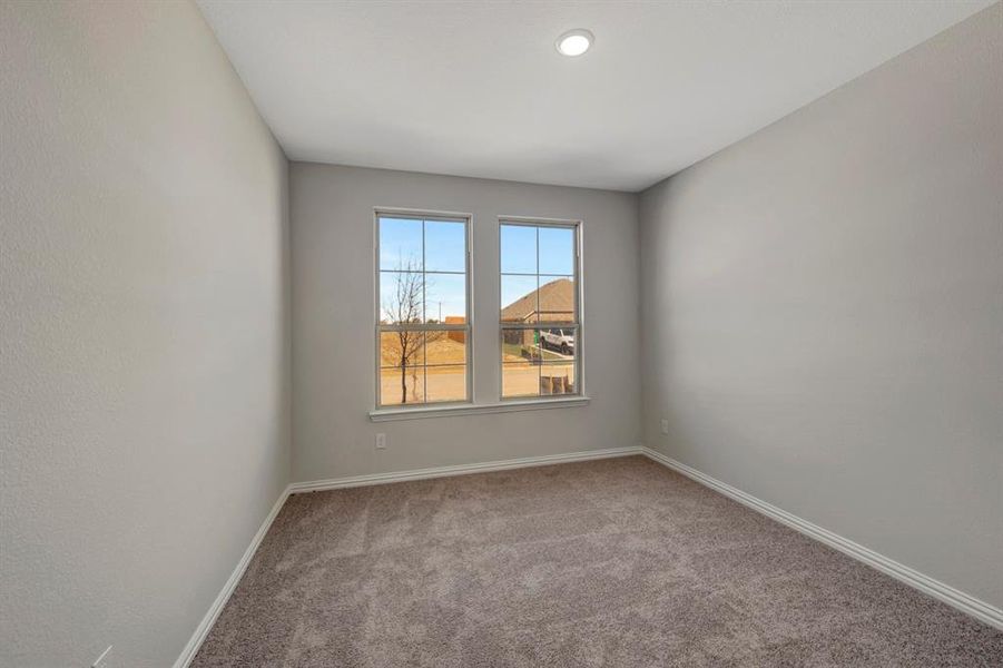 Spacious, unfurnished interior of a new home in Sagebrook, Argyle (Image 34).