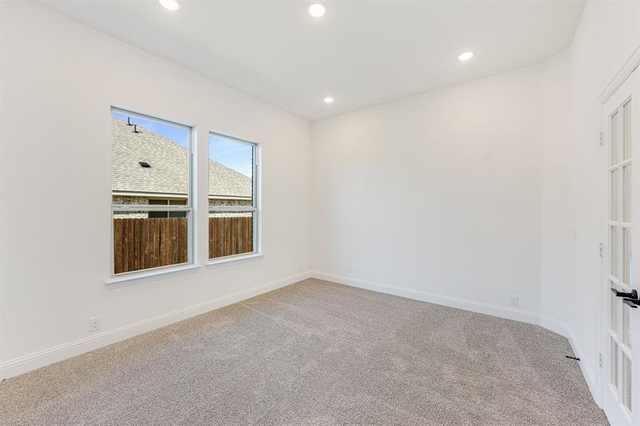 Spacious, unfurnished interior of a new home in Maplewood, Glenn Heights (Image 20).