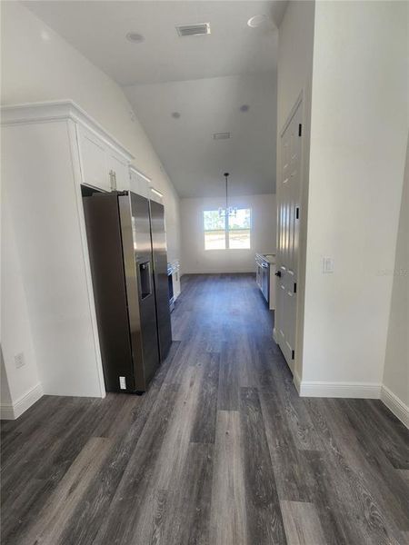 Spacious, unfurnished interior of a new home in , Dunnellon (Image 41).
