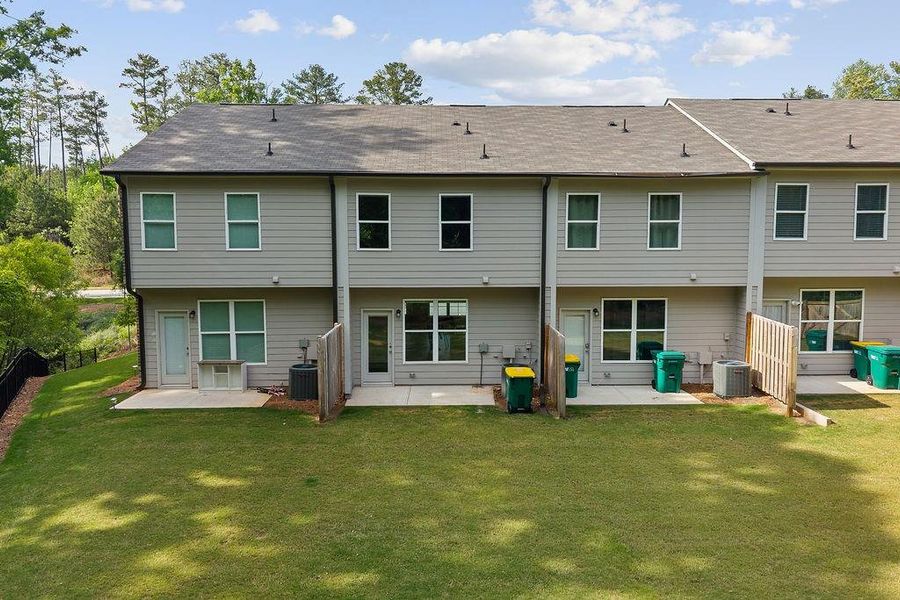 Exterior details and patio area of a home in , Lawrenceville (Image 18).