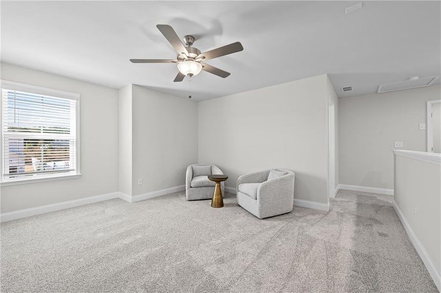 Image 18 of a home in Overland.