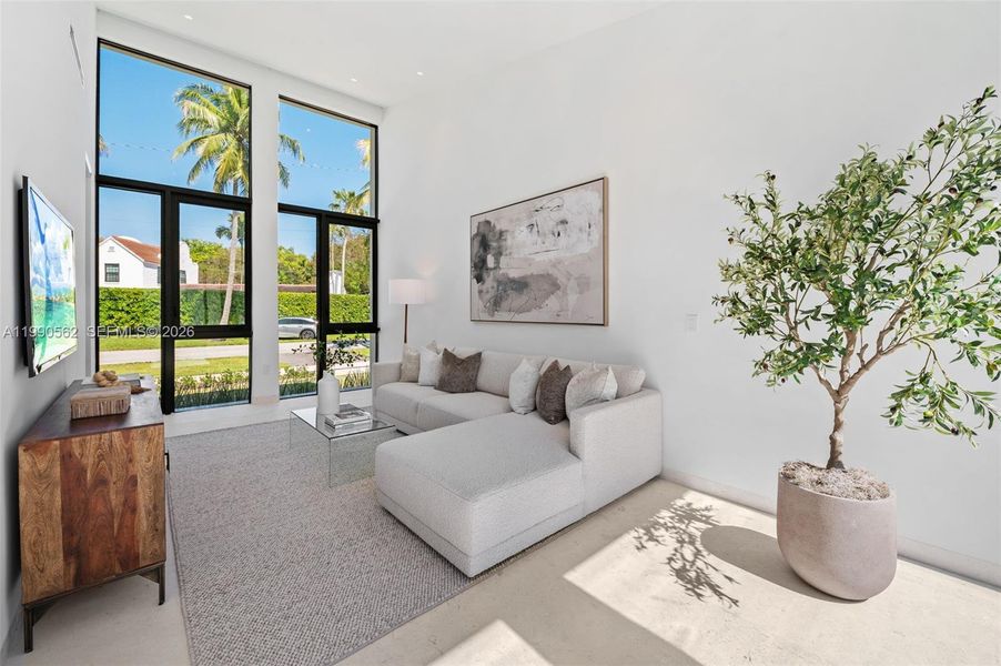 Furnished interior view inside a new home in , Coral Gables (Image 10).