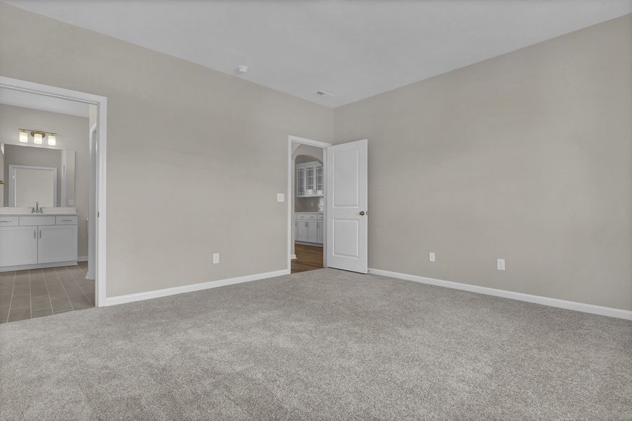 Spacious, unfurnished interior of a new home in Grand Park, Leland (Image 28).