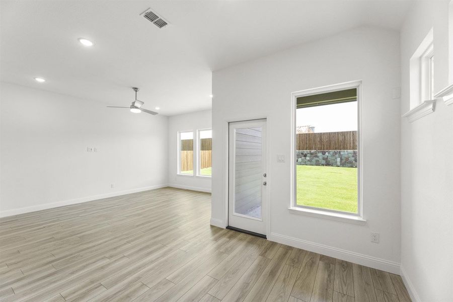 Representative unfurnished interior of a home built from the Trenton by Pacesetter Homes in Keeneland, Aubrey (Image 23).