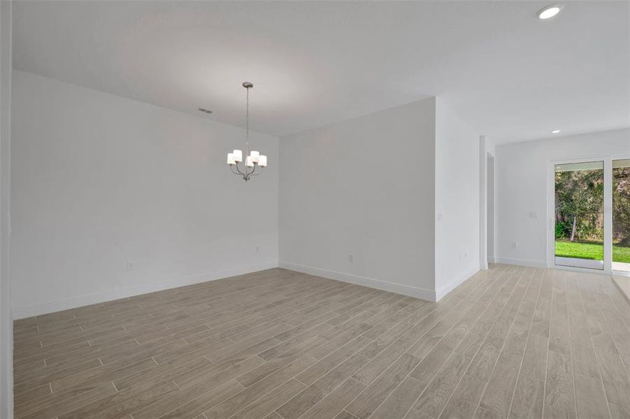 Spacious, unfurnished interior of a new home in Crossroads at Kelly Park, Apopka (Image 26).