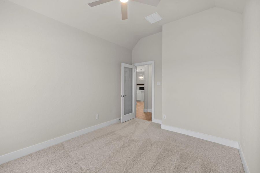 Spacious, unfurnished interior of a new home in Beacon Hill, Waller (Image 14).