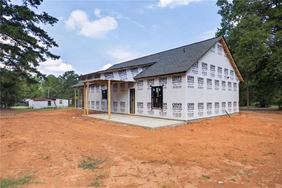 Exterior details and patio area of a home in , Cedartown (Image 22).