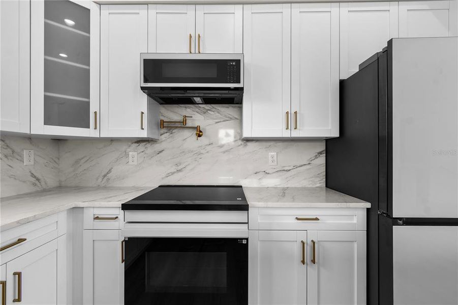 Furnished interior view inside a new home in , St. Petersburg (Image 14).