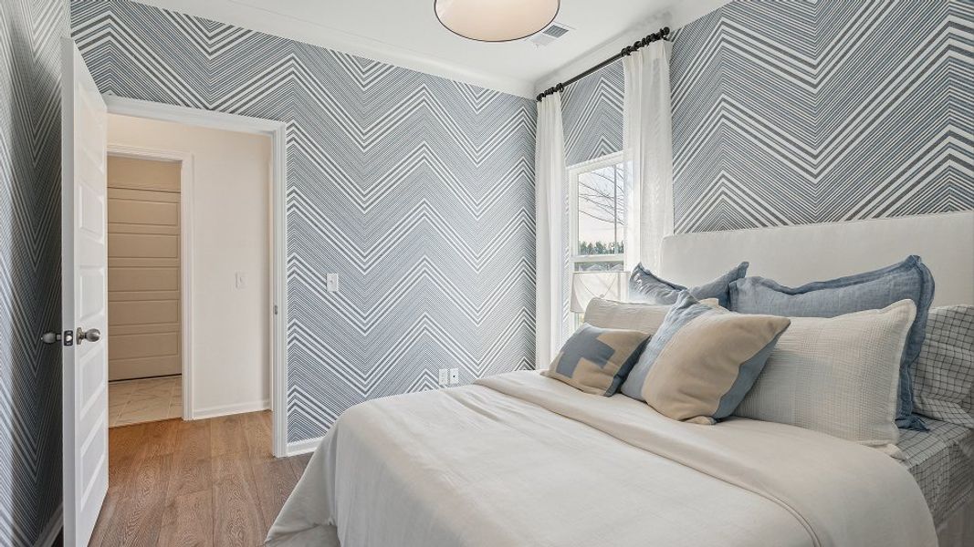 1558 Carlyle Bed2 2of2 F1 6 3 25