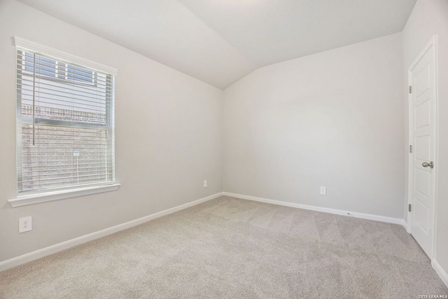 Spacious, unfurnished interior of a new home in Arcadia Ridge - Classic Series, San Antonio (Image 41).