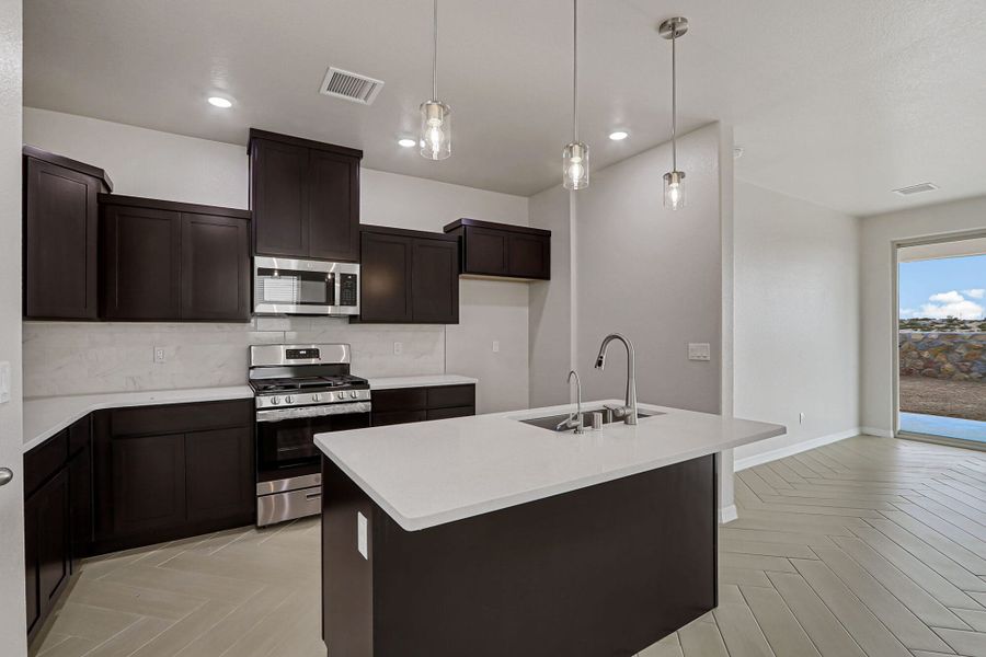 Furnished interior view inside a new home in Emerald Estates, Horizon City (Image 10). Furnished interior view inside a new home in Emerald Estates, Horizon City (Image 10).