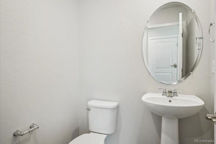 Furnished interior view inside a new home in Coyote Creek, Fort Lupton (Image 4).