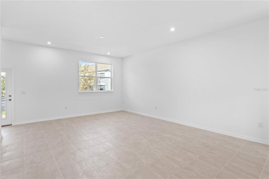 Spacious, unfurnished interior of a new home in , Tampa (Image 41). Spacious, unfurnished interior of a new home in , Tampa (Image 41).