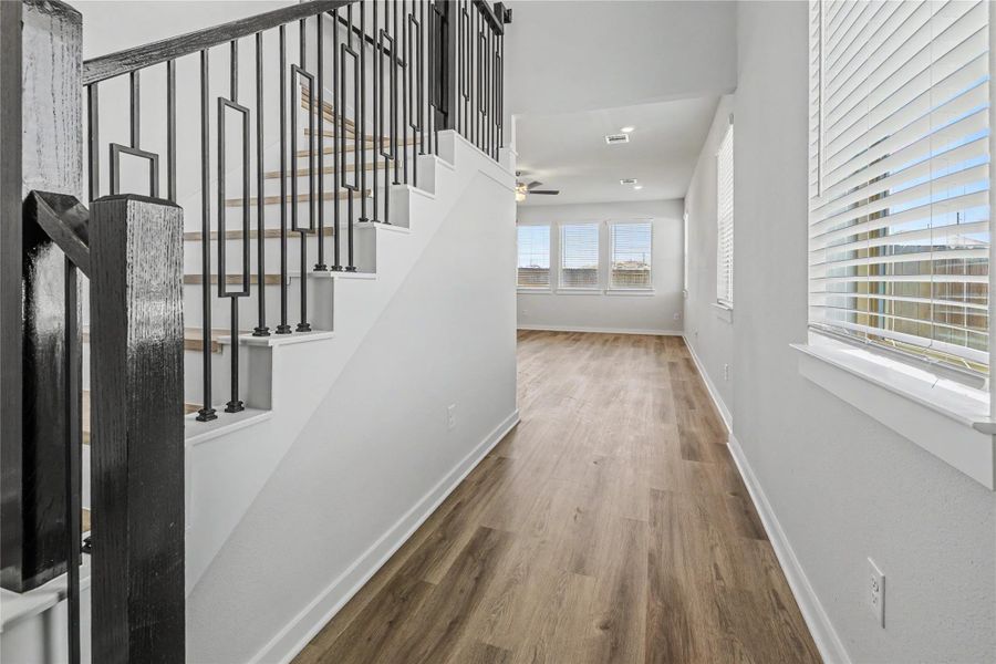 Spacious, unfurnished interior of a new home in Glendale Lakes, Rosharon (Image 26).