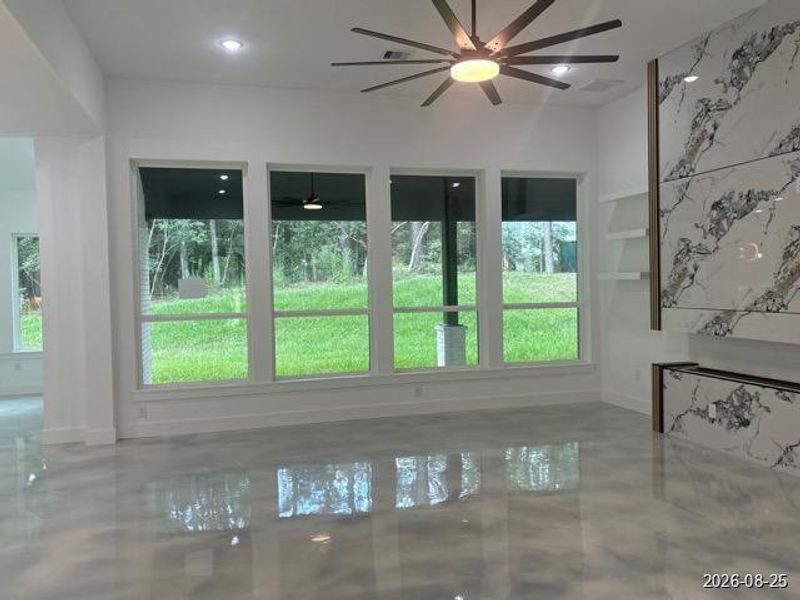 Spacious, unfurnished interior of a new home in , Huntsville (Image 29).