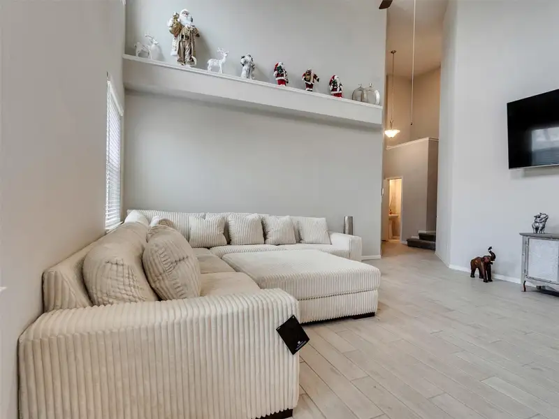 Furnished interior view inside a new home in Park Lakes East, Humble (Image 12). Furnished interior view inside a new home in Park Lakes East, Humble (Image 12).