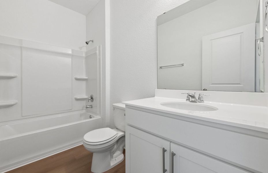 Furnished interior view inside a new home in Skyview, Belton (Image 10).