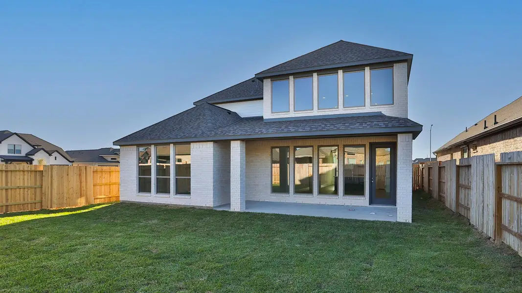 Exterior details and patio area of a home in Escondido, Magnolia (Image 3).