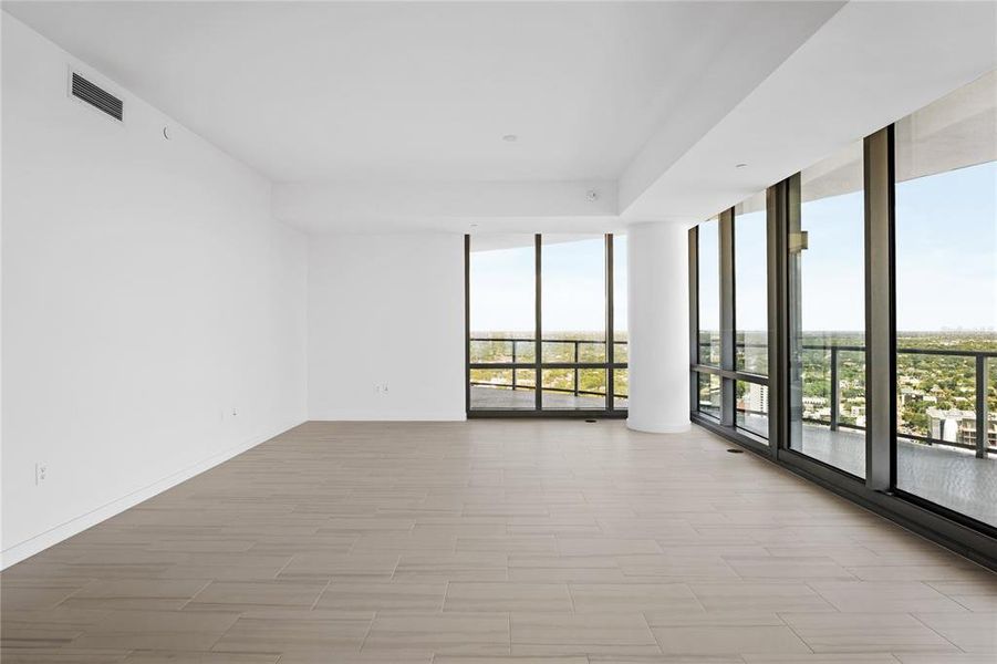 Spacious, unfurnished interior of a new home in , St. Petersburg (Image 13). Spacious, unfurnished interior of a new home in , St. Petersburg (Image 13).