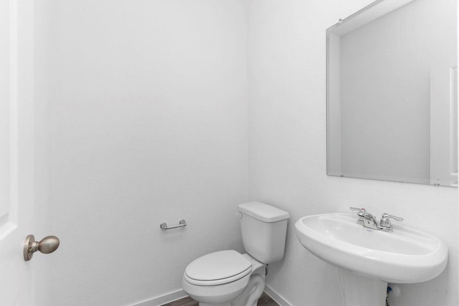 Furnished interior view inside a new home in Holly Ridge, Rosenberg (Image 5).