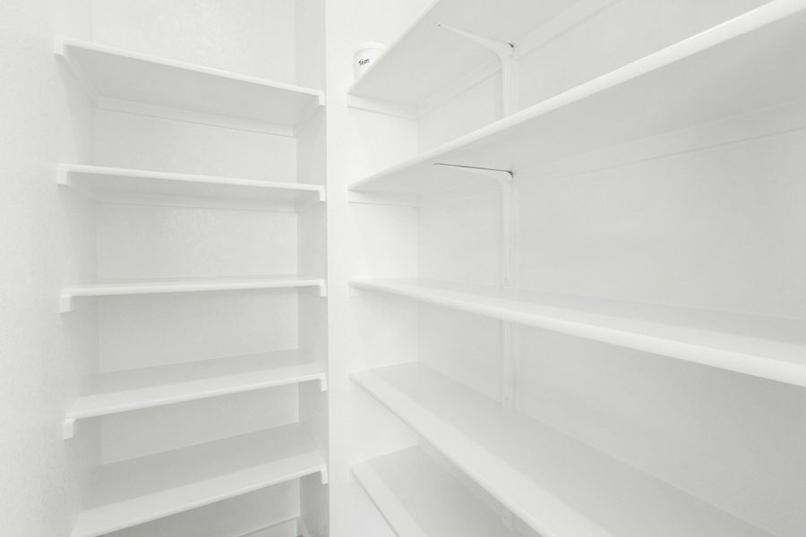 Image 21 of a home in Willowbrook. Image 21 of a home in Willowbrook.