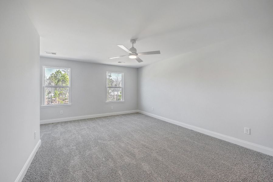 Spacious, unfurnished interior of a new home in , Holly Hill (Image 19).