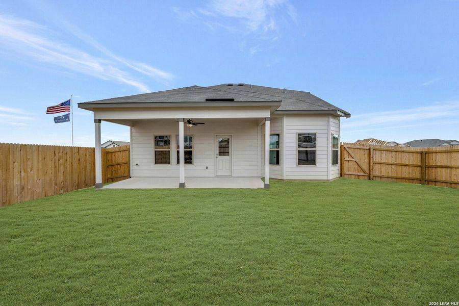 Exterior details and patio area of a home in Greenspoint Heights, Seguin (Image 29).