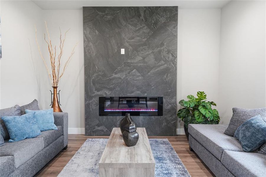 Furnished interior view inside a new home in , Waxahachie (Image 9). Furnished interior view inside a new home in , Waxahachie (Image 9).