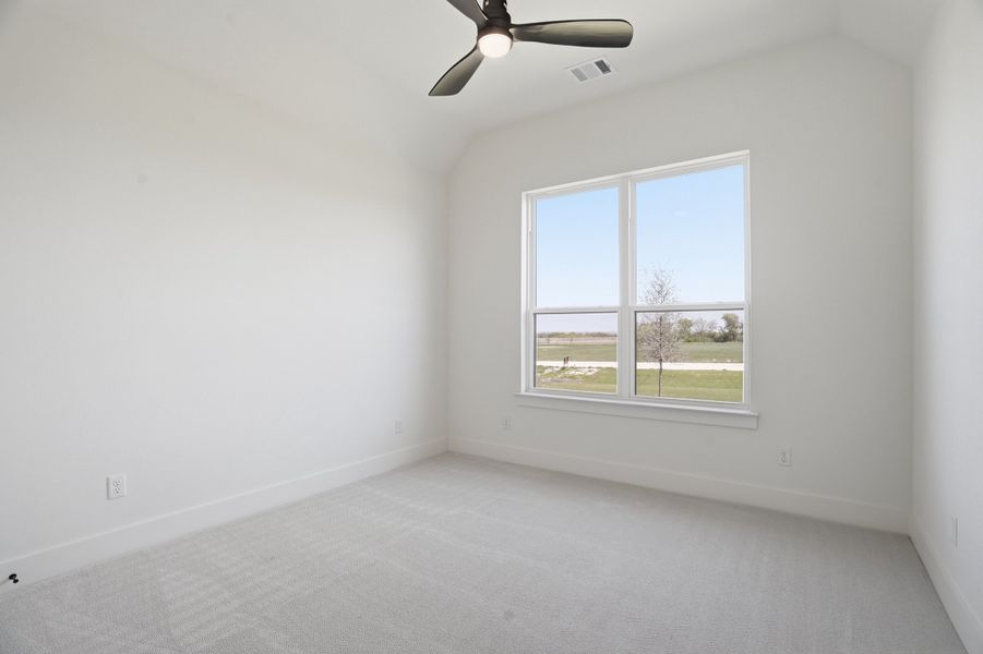 Spacious, unfurnished interior of a new home in Summit Ranch, Aledo (Image 35).