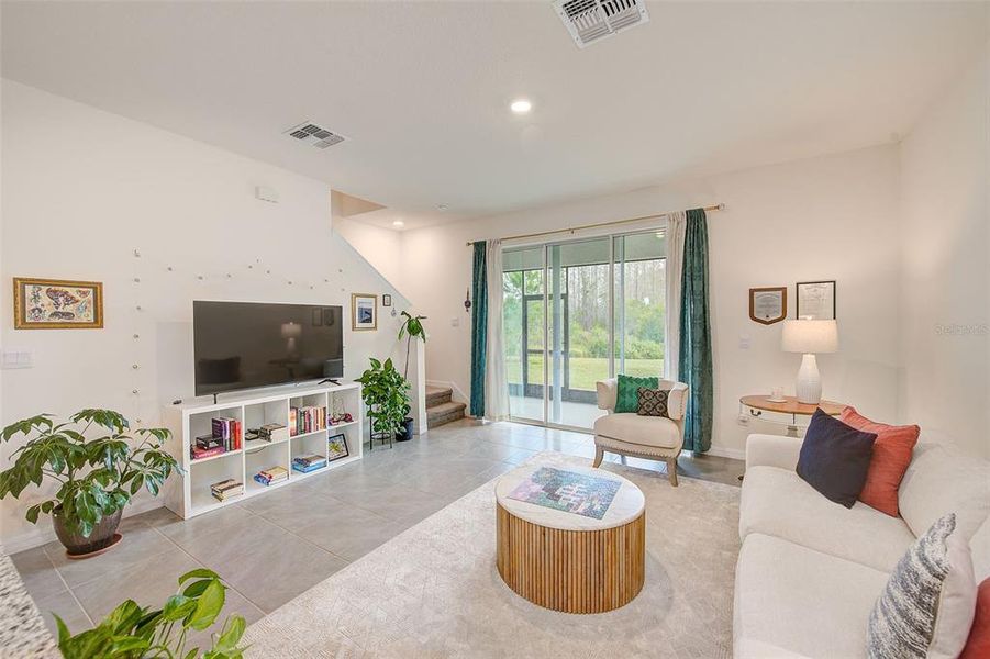 Furnished interior view inside a new home in , Land O' Lakes (Image 14).