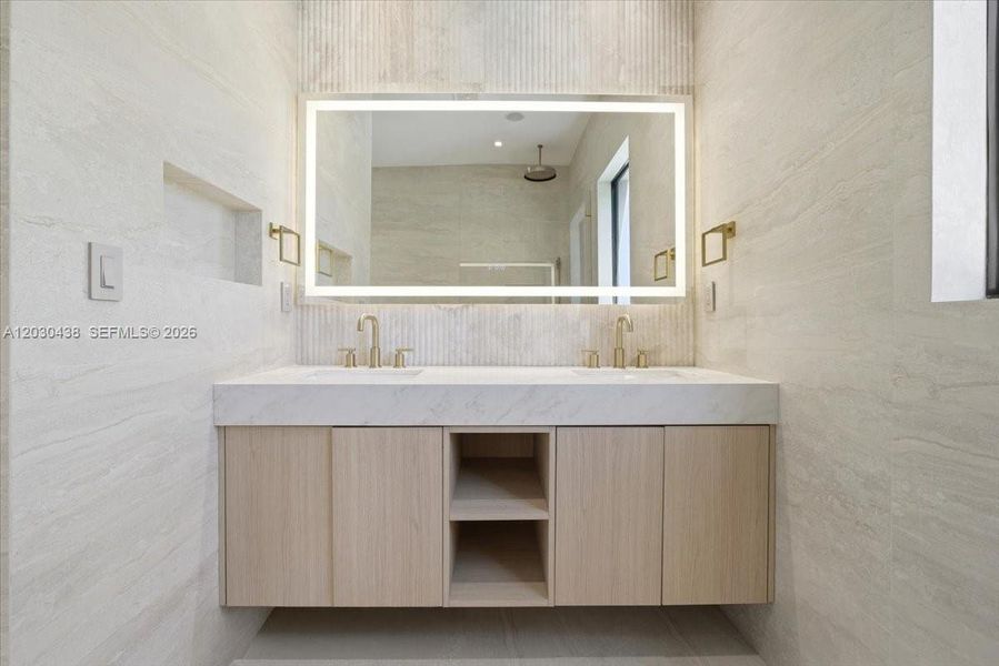 Furnished interior view inside a new home in , Hollywood (Image 13).