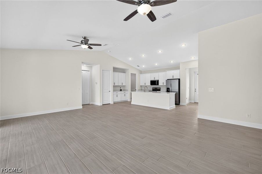 Spacious, unfurnished interior of a new home in Cape Coral, Cape Coral (Image 17). Spacious, unfurnished interior of a new home in Cape Coral, Cape Coral (Image 17).