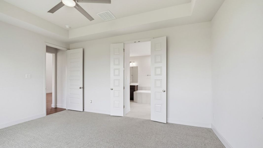 Spacious, unfurnished interior of a new home in Cambridge Crossing, Celina (Image 20).